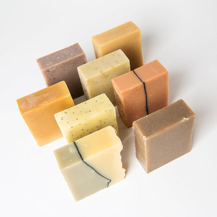Découvrez notre super Box de savons saf artisanaux 100% naturels. Une idée de cadeau pour noel parfaite