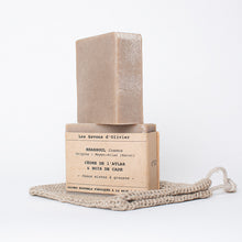 Charger l&#39;image dans la galerie, savon saponifié à froid pour peaux grasses au Rhassoul - Cèdre de l&#39;Atlas &amp; Bois de Cade

